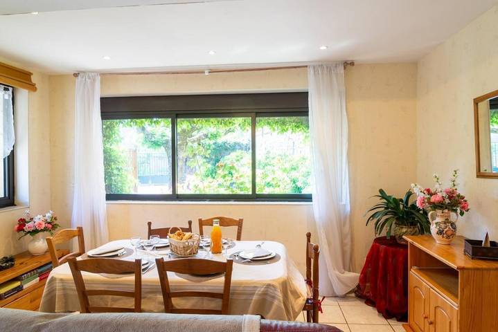 Location de vacances pour 7 personnes, avec terrasse ainsi que jardin et piscine, animaux acceptés dans Florac-Trois-Rivières - 3