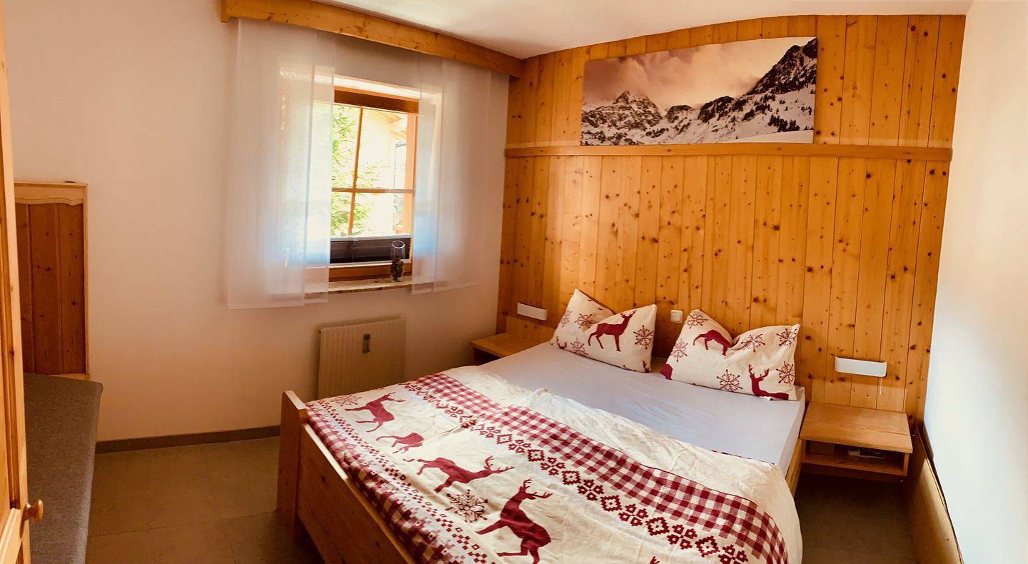 Ganze Wohnung, Gemütliches Apartment mit Bergblick, Sauna und Pistennähe in der Zillertal Arena in Hochkrimml, Krimml