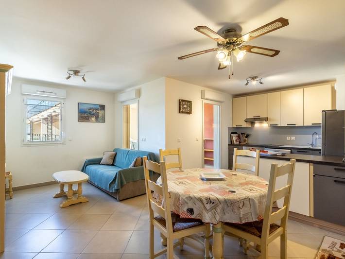 Gîte pour 4 personnes, avec jardin et terrasse dans Golf Grand Jardin - 4