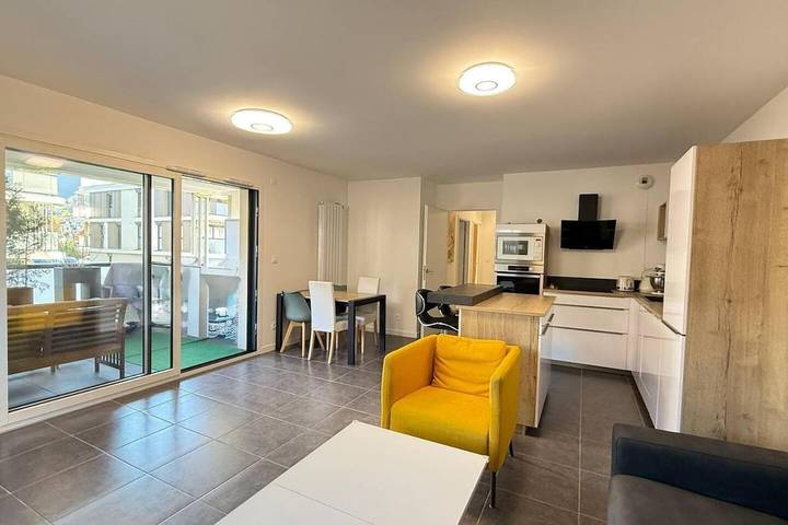 Gîte pour 6 personnes, avec terrasse, animaux acceptés dans Office De Tourisme De Saint Jorioz - 4