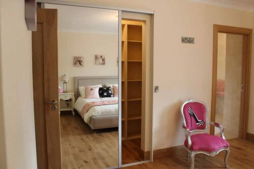 Luxuriöse, neu erbaute Ferienwohnung an der Westküste Irlands in County Clare