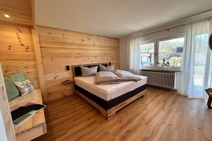 Ferienhaus für 4 Personen, mit Whirlpool und Terrasse sowie Garten und Sauna in Silz (Pfalz) - 2