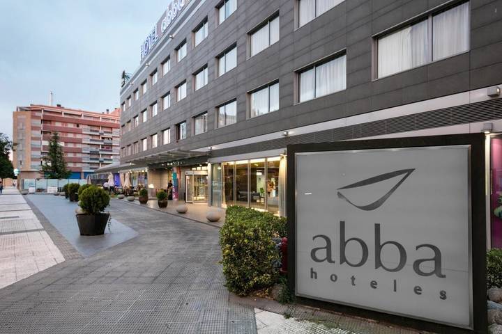 Hôtel pour 10 personnes, avec piscine ainsi que jardin et terrasse à Huesca - 4