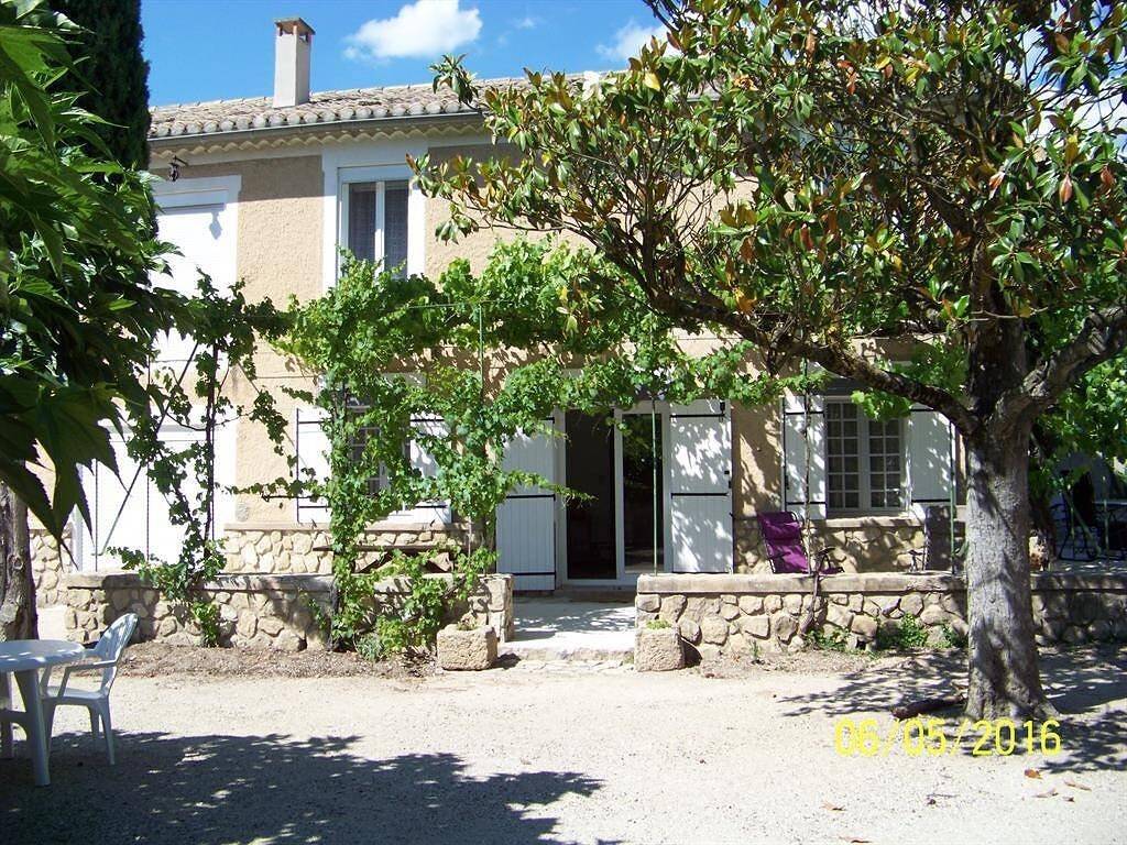 Le mas Alexis in L'Isle-sur-la-Sorgue, Vaucluse