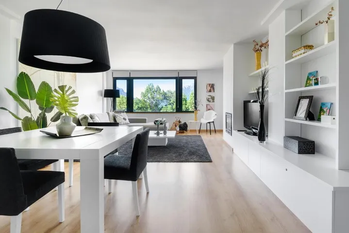 Apartamento de vacaciones para 4 personas, con vistas y piscina además de jardín y vistas al lago - 1