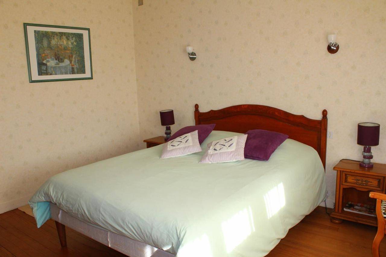 Appartement de vacances entier, Double Room in Saint-Porchaire, Région de Saintes