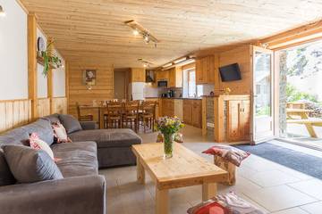 Gîte for 7 Guests in Bonneval-sur-Arc, Savoie, Picture 1