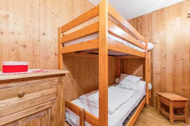 Apartamento entero, El encanto de un chalet alpino, un lugar ideal para el deporte y las compras. in Mont-de-Lans, Les Deux Alpes