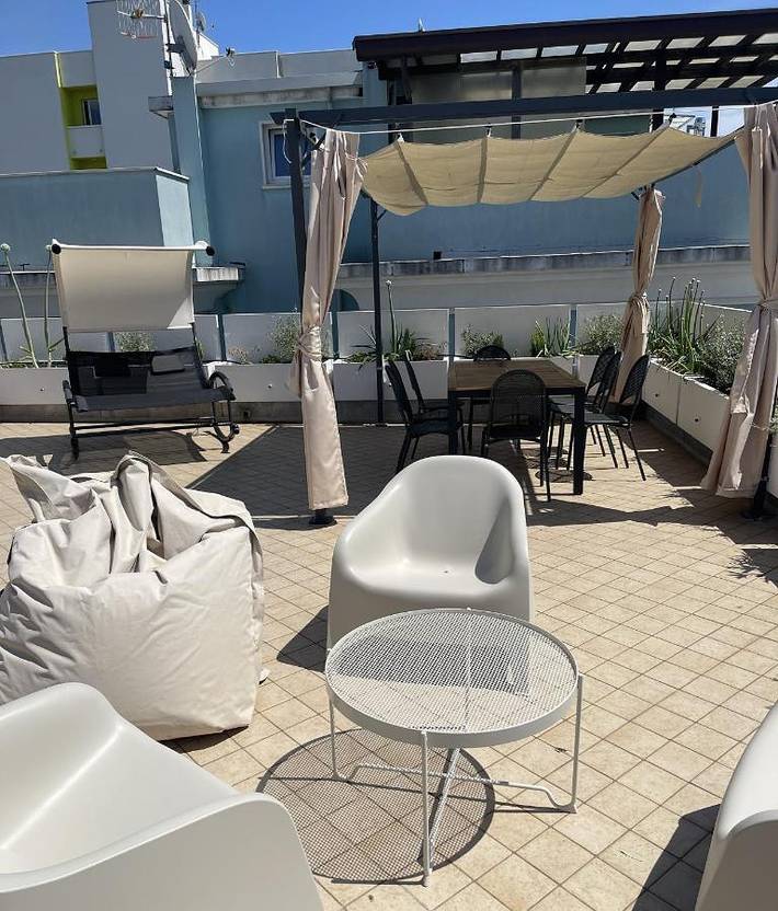 Appartement voor 7 personen, met terras in Miramar