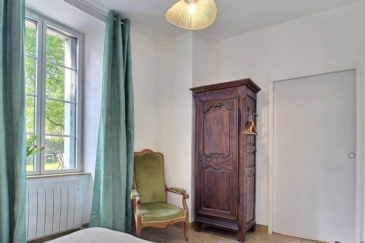 Location de vacances pour 8 personnes, avec jardin à Taupont - 3