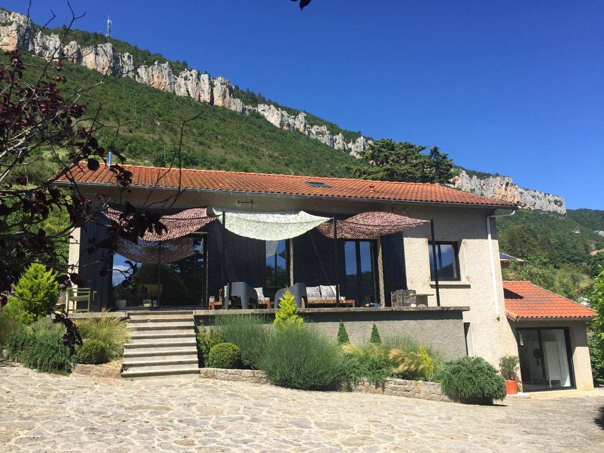 Dans la Pouncho d’Agast in Millau, Parc naturel régional des Grands Causses
