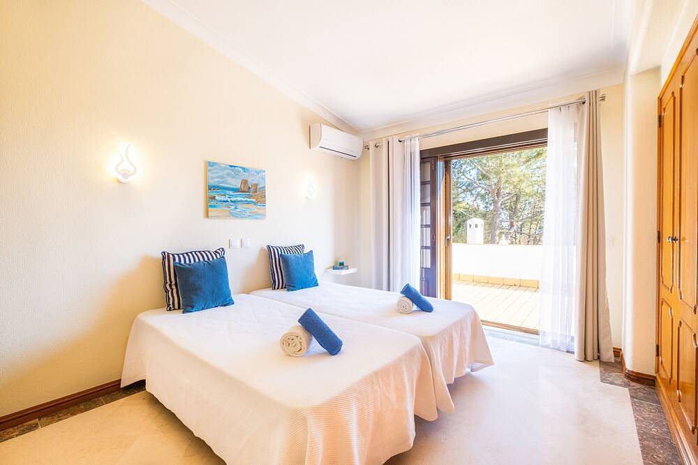 Charming Villa with Heatable Pool and Bbq in Albufeira, Faro District