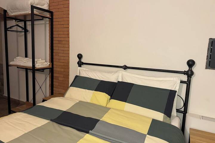 Appartement entier, Loft 84 - Elegant apartment in the historic center, comfort and modern design in Plaisance (Italie), Province de Plaisance