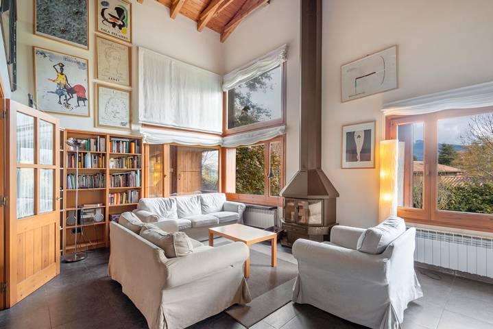 Casa rural para 10 personas, con jardín, Se admiten mascotas en Ripollès - 4