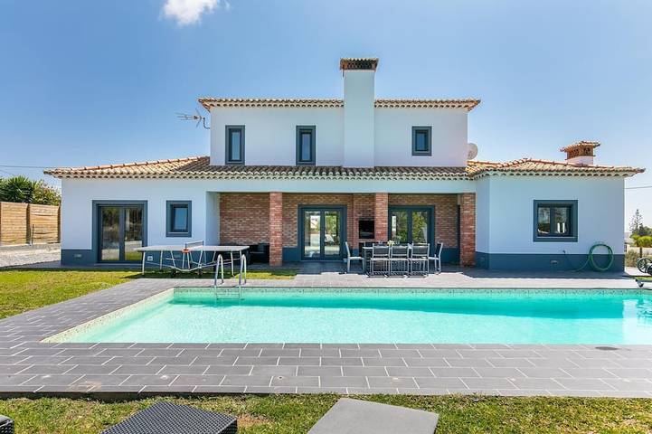 Villa für 10 Personen, mit Balkon und Garten - 1