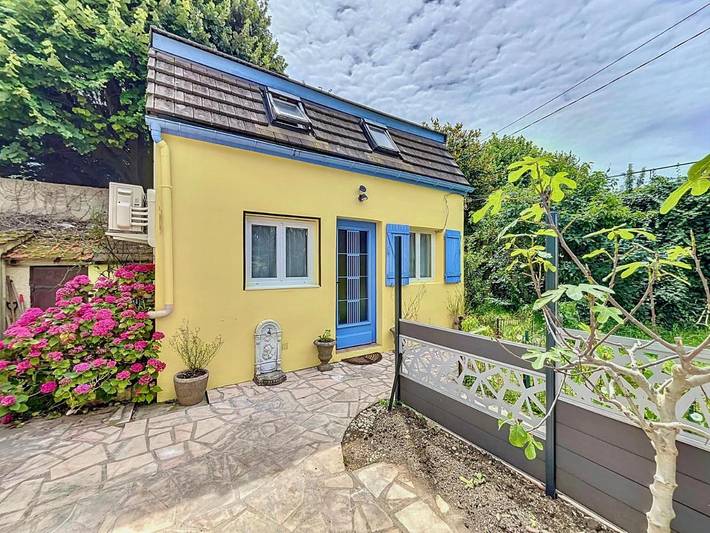 Location de vacances pour 4 personnes, avec terrasse et jacuzzi à Pontault-Combault - 3