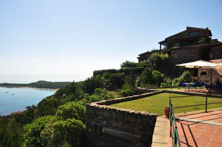 Maison d’hôte pour 2 personnes, avec piscine et jardin, animaux acceptés à San Teodoro - 3