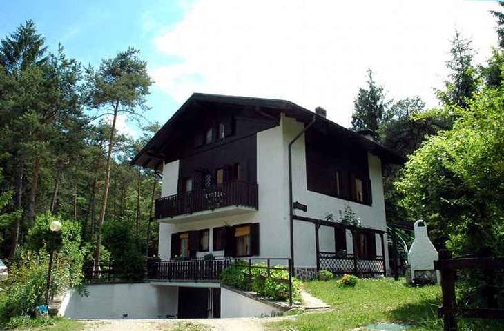 Ferienwohnung für 6 Personen, mit Balkon und Garten am Ledrosee