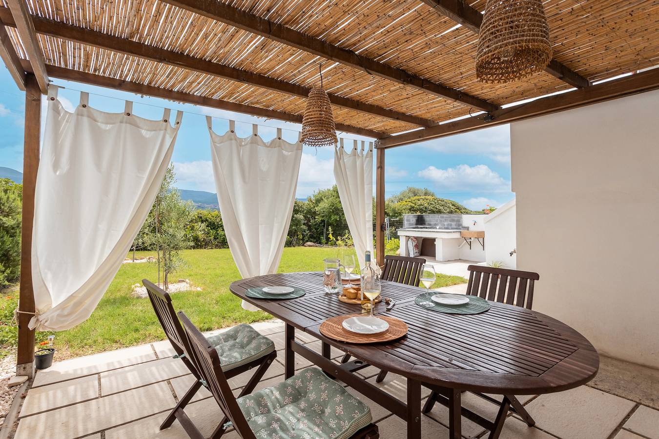 Ferienhaus 'Santa Caterina' mit Bergblick, Wi-Fi und Klimaanlage in Santa Caterina di Pittinuri, Cuglieri