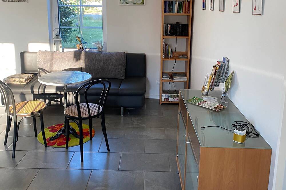 Fz im Obergeschoß - Ferienzimmer mit Bed and Breakfast in Bollewick, Müritz