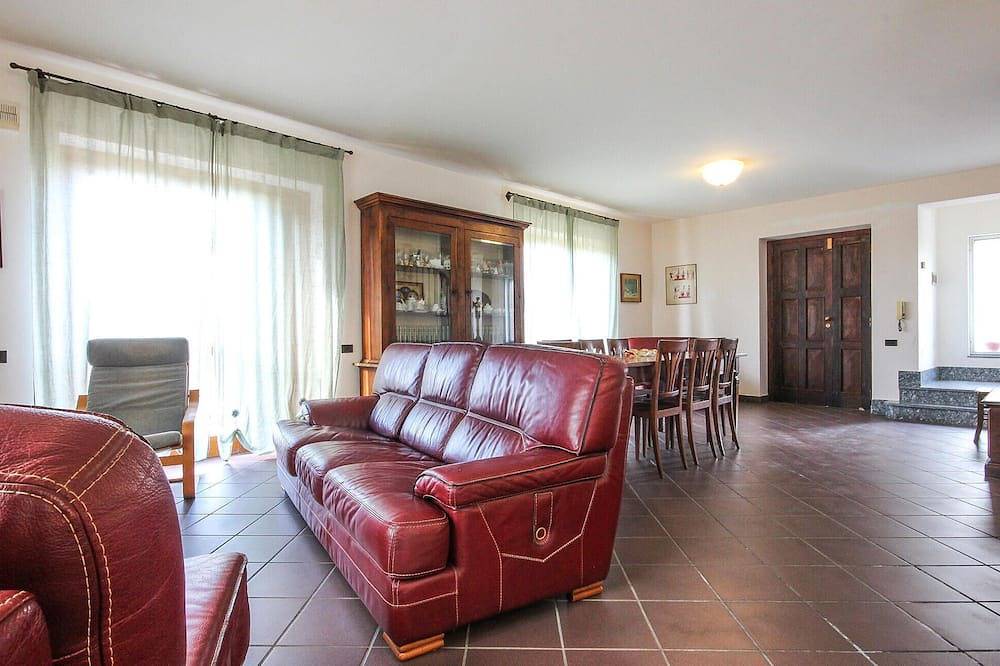 Amazing home in Castellabate with Wifi in Castellabate, Cilento Coast