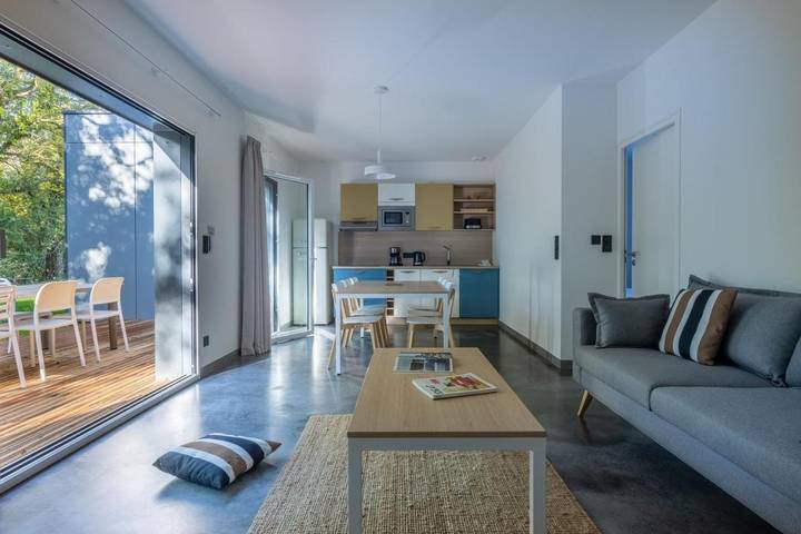 Location de vacances pour 6 personnes, avec jardin et sauna ainsi que piscine et jacuzzi à Angoulins - 3