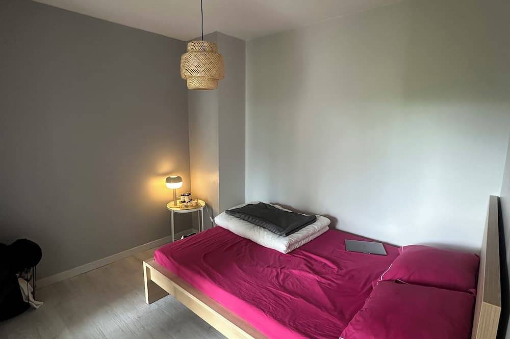 Apartamento entero, Spacious 2-Bedroom Apartment Near Olympic Venues in Paris \n in Gennevilliers, Altos del Sena