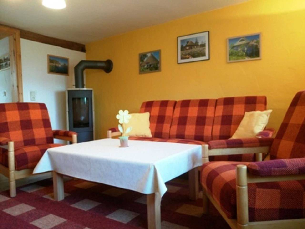 Ganze Ferienwohnung, Heinrich, Lothar Ferienhaus mit Wlan in Wassernähe in Mönkebude, Stettiner Haff