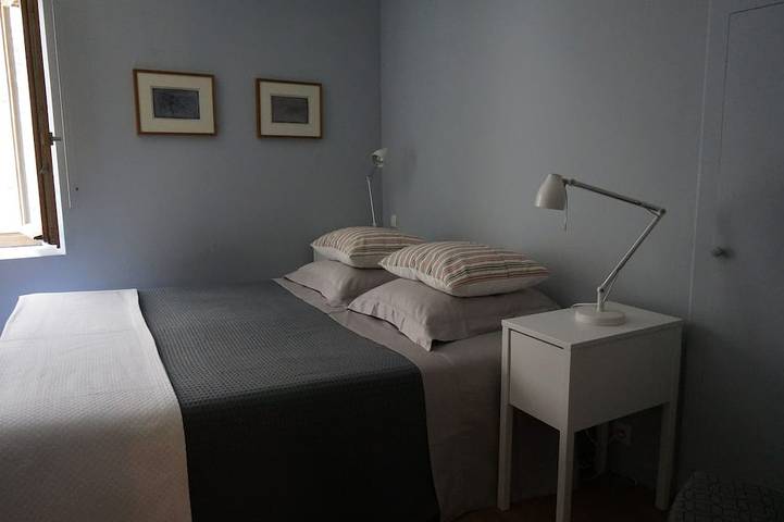 Ganze Wohnung, Luberon Menerbes helle Wohnung, eines der schönsten Dörfer in Frankreich in Ménerbes, Regionaler Naturpark Luberon