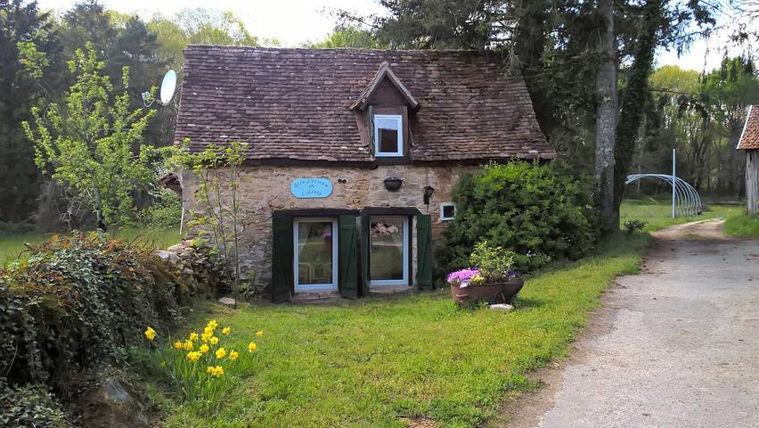 Gîte pour 2 personnes, avec Terrasse et Jardin