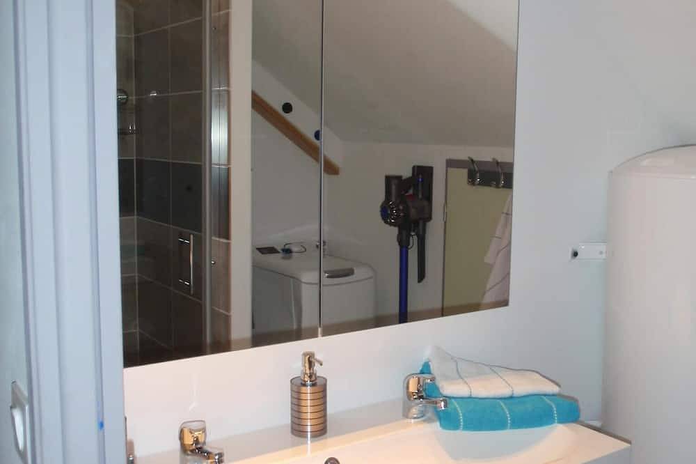 Le chalet - geräumige wohnung für 2/3 personen im herzen des guillestro in Saint-Clément-sur-Durance, Nationalpark Écrins