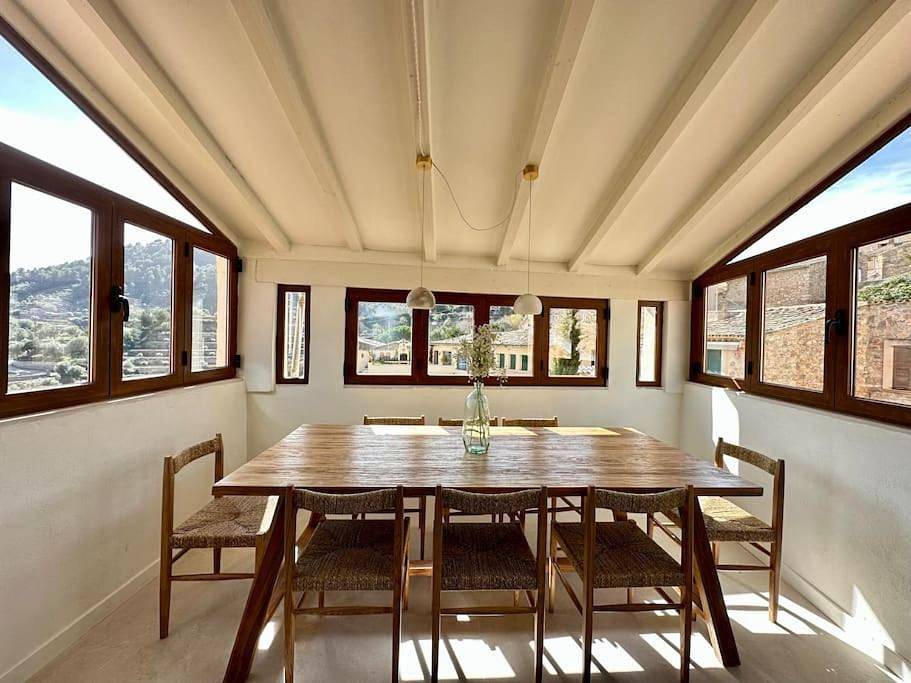 Five-Bedroom House in Valldemossa, Mallorca Westen