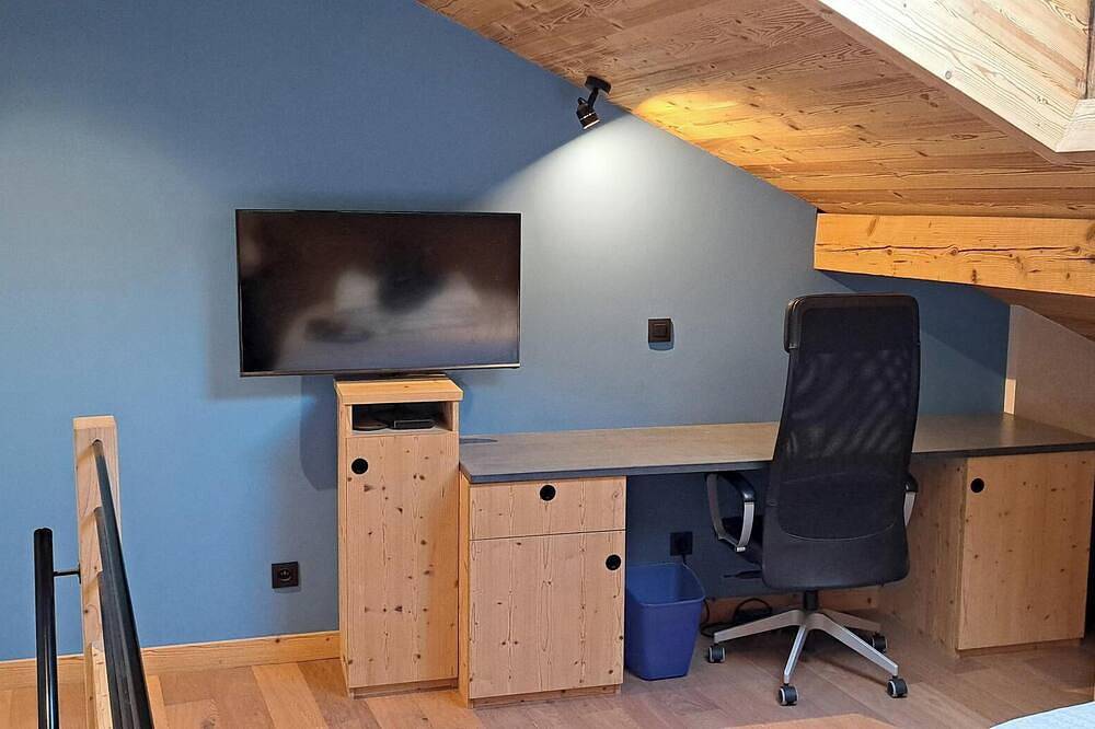 Chalet with panoramic view, not overlooked, close to Chamonix in Passy, Pays du Mont-Blanc