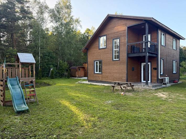 Ferienhaus für 12 Personen, mit Whirlpool und Terrasse sowie Garten und Sauna in Jurmala