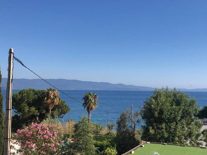 Appartement de vacances pour 4 personnes, avec vue et jardin