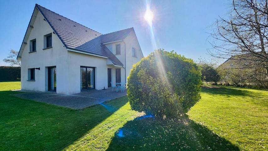 Location de vacances pour 6 personnes, avec terrasse ainsi que jardin et vue à Saint-Martin-aux-Buneaux