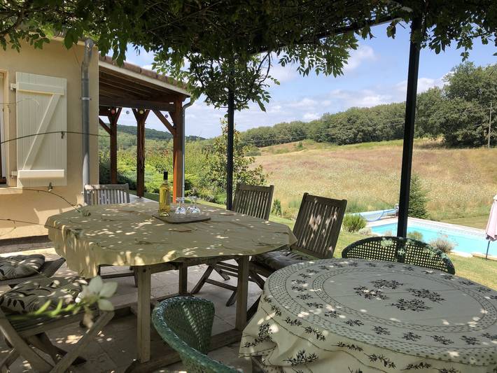 Gîte pour 8 personnes, avec piscine