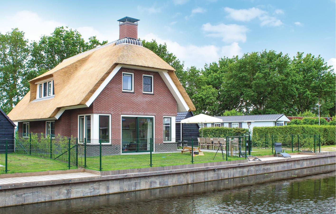 Ferienhaus für 10 Personen mit Terrasse in Idskenhuizen, Ijsselmeer