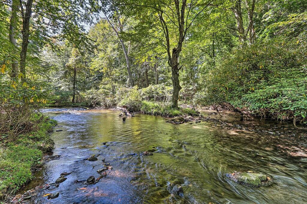 16 Mi to Camelback Resort: Getaway w/ Game Room in Monroe County (PA)