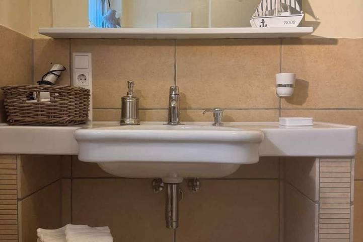 Ganze Wohnung, Appartment \"Maritim\" mit großer Terrasse - Gästehaus Ina-Maria in Obernhof, Lahn-Taunus