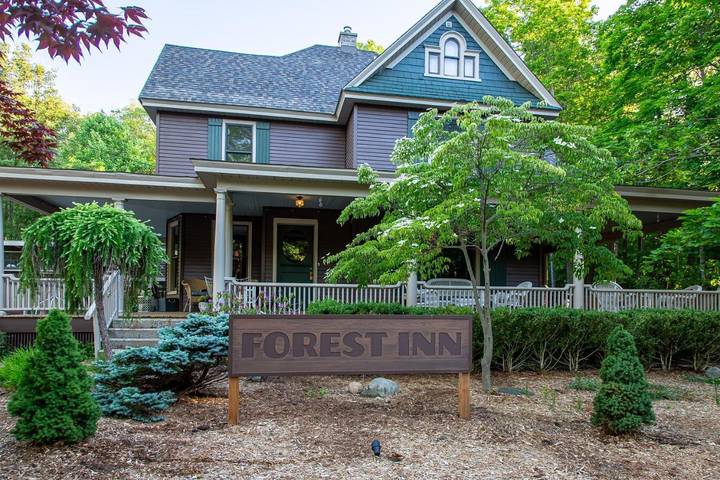 Chambre d’hôte pour 2 personnes, avec terrasse et piscine