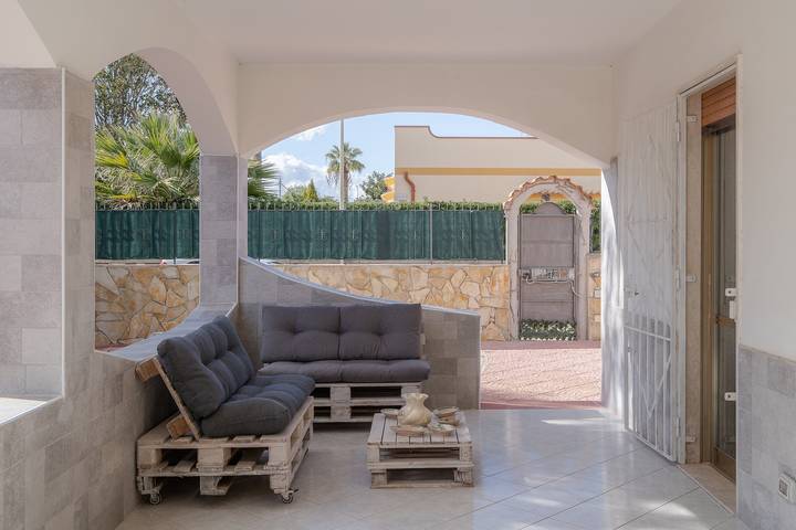Casa vacanza per 6 persone, con Idromassaggio e Giardino a Siracusa