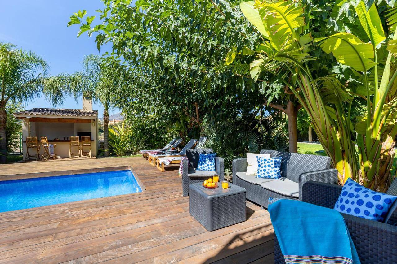 Villa with Private Pool in Busot, Costa Blanca