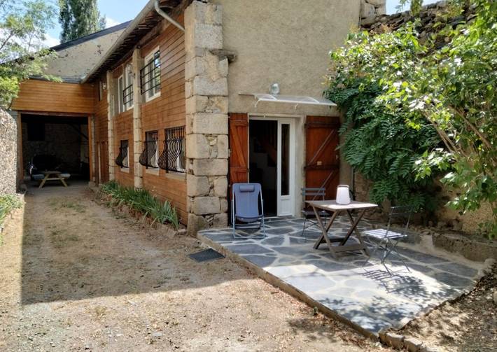 Gîte pour 6 personnes, avec jardin et terrasse