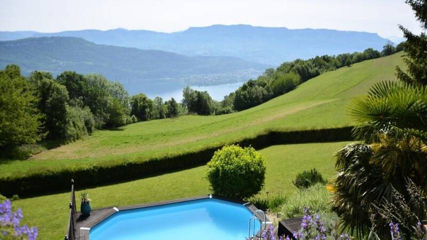 Appartement de vacances pour 8 personnes, avec piscine et jardin