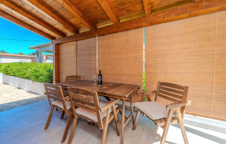 Ferienwohnung für 3 Personen, mit Terrasse auf Vir - 2