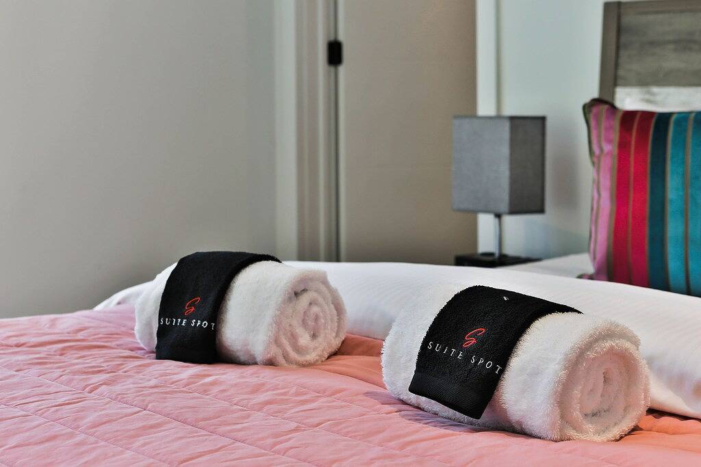 New Family Cottage Tremblant-4 Bdrs w/ Hot Tub in La Conception, Québec