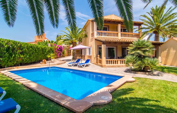 Finca für 8 Personen, mit Terrasse in Calas de Mallorca