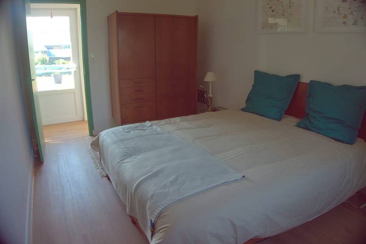 Location de vacances pour 5 personnes, avec jacuzzi ainsi que terrasse et jardin dans Plage De La Cale Lanveoc - 2