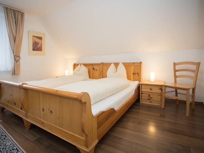 Chalet für 4 Personen, mit Terrasse und Balkon/Terrasse in Winterberg - 4